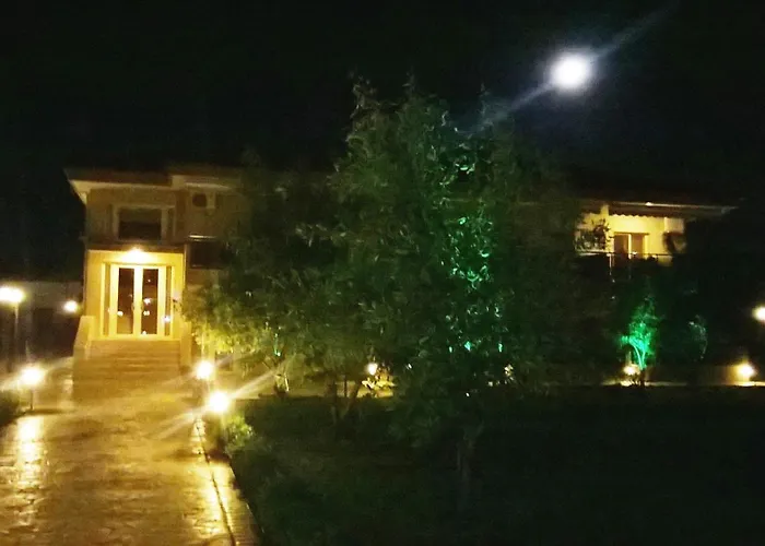 Gaia Studios & Apartments